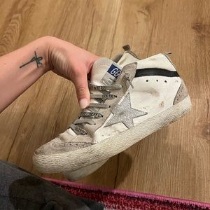 Golden Goose midstars!!! so adorable and match everything